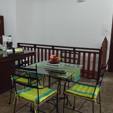 Majestic Apartments Nawala Экстерьер фото