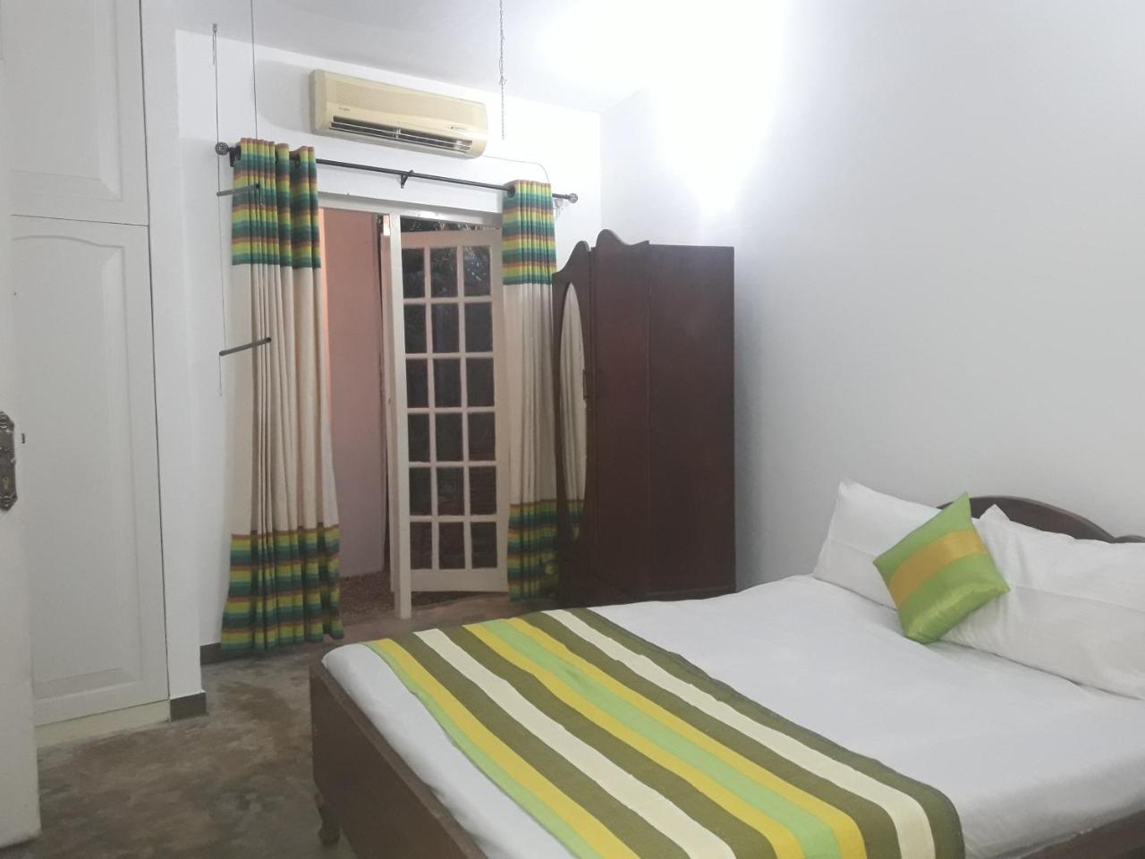 Majestic Apartments Nawala Экстерьер фото